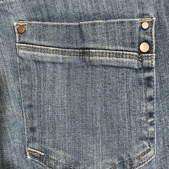 Lee Classic Blue Denim Jeans, Straight Leg, Size 10, Inseam 31 - Picture 4 of 13